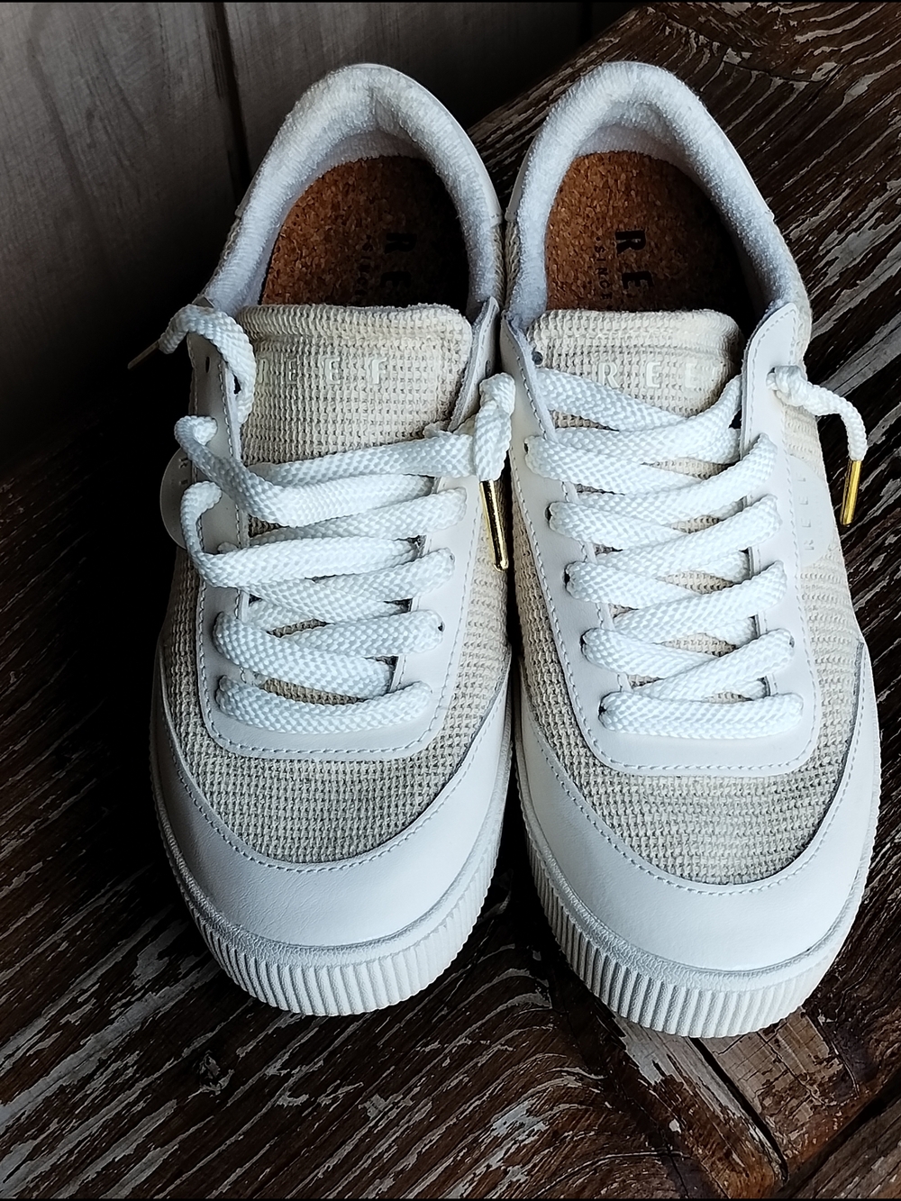 REEF Off White Casual Lace-Up Sneakers With Cork Insole/Footbed